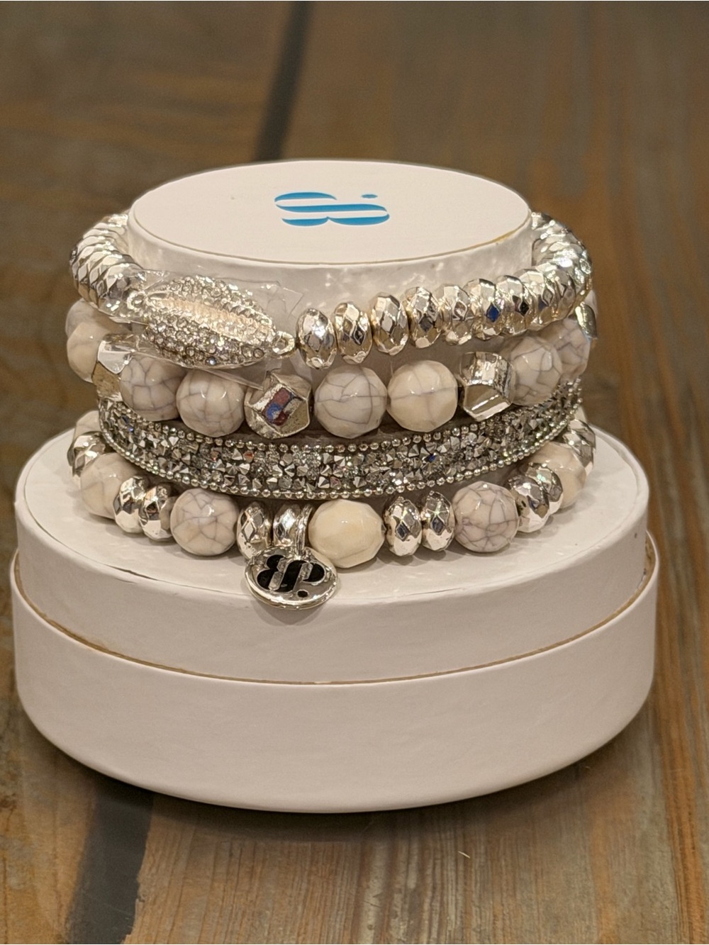 Bomb Party NWT! “Vacation Vibes” White Howlite & Silver